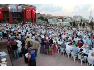 Mhp Samsun İl Teşkilatının İftarına Yoğun İlgi