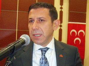 ‘Düşmanların arzularına hizmet ediliyor’