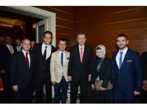 Milltevekili Çağatay Kılıç, Gençleri Başbakan'la Buluşturdu