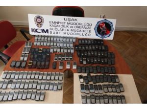 Uşak’ta Kaçak Cep Telefonu, Sigara Ve Esrar Operasyonu