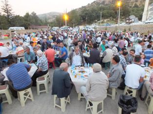 Ramazan sevincini paylaşıyoruz