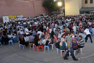 Mahalle iftarlarında Konya buluşturuluyor