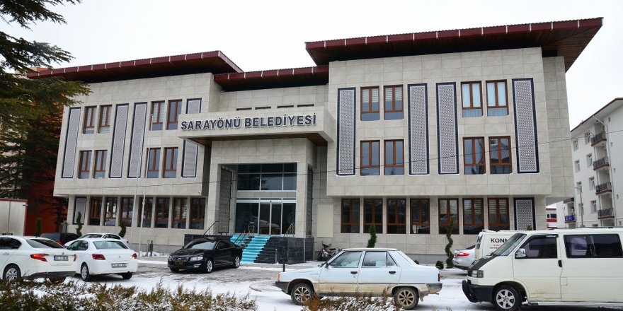Sarayönü Belediyesi yeni binasına geçti