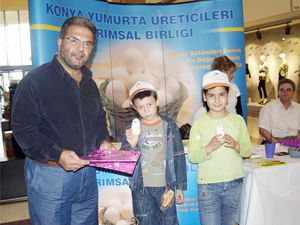 Çocuklar boyadı, ebeveynler yumurta hakkında bilinçlendi