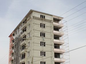 Karaman'da inşaattan düşen işçi öldü