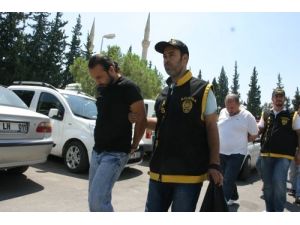 Sahte Polise Şafak Baskını: 33 Gözaltı
