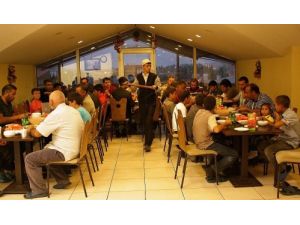 Okuma Salonu İdarecileri, Öğrenci Ve Velileriyle İftarda Bir Araya Geldi