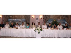 Basın Mensupları Denizli Valisi Demir’le İftarda Bir Araya Geldi