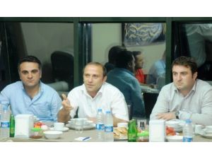 Hopa Sanayici Ve İş Adamları Derneği İftar Yemeğini Verdi