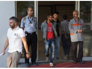 Uyuşturucu Gözaltıları Sağlık Kontrolünden Geçirildi