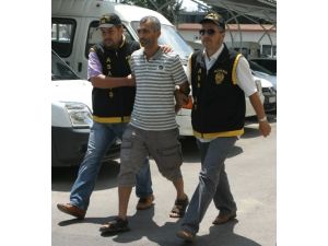 Denetimli Serbestlikten Çıktı, 3 Kişiyi Vurdu