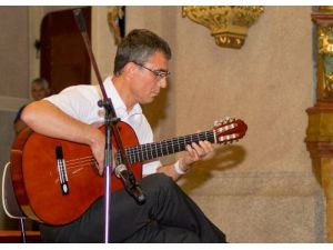 Macaristan'da Seslendirilen Karadeniz Türküsü