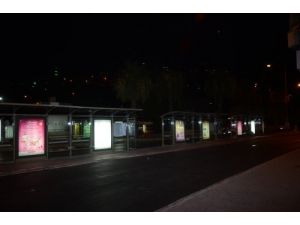 İzmir’de Otobüsçülerin Grevi Yolcuları Vurdu