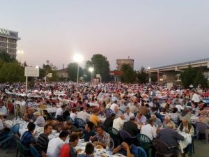 Büyükşehir Belediye Başkanı Yılmaz Hemşehrilerine İftar Verdi