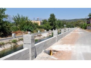 Kepez’de Bulunan Dsi Kanalı Güzelleştiriliyor