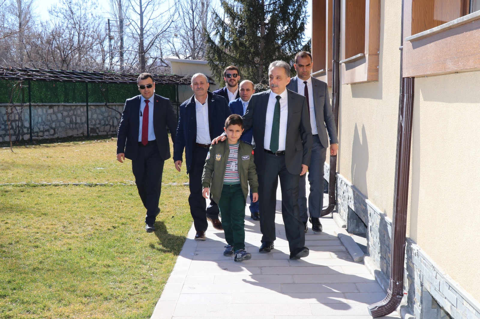 Konya Valisi küçük Halil'in isteğini geri çevirmedi