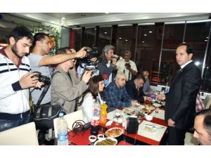 Vali Kalkan Basınla Bir Araya Geldi