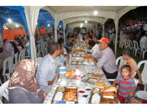 Gaziantep Büyükşehir Belediyesi Günde 5 Bin Kişiye İftar Yaptırıyor