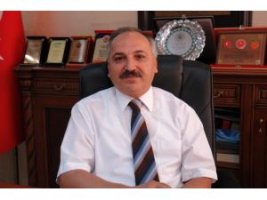 Öğrencilerle İlgili Yeni Kıyafet Yönetmeliği Esnafı Sevindirdi