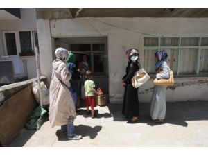 Çanakkale Sevgider İhtiyaç Sahiplerini Sevindirdi