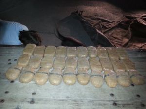 'Manas' Uyuşturucuya Geçit Vermedi