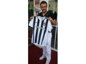 Beşiktaş'ın Yeni Transferi Serdar Kurtuluş, Kampa Katıldı
