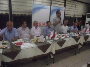 Düziçililer Dügiad'ın İftarında Buluştu