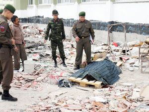 Yük asansörünün altında kalan işçi öldü