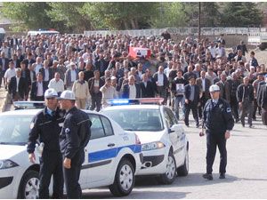 Genç polis memuru Yunak'ta toprağa verildi