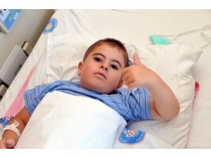 İlk Çocuğu Böbrek Yetmezliğinden Öldü, İkincisine Böbreğini Verdi