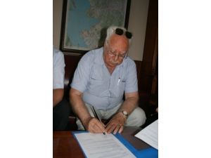 Hayırsever Öztüre’den Hastaneye Mrg Cihazı