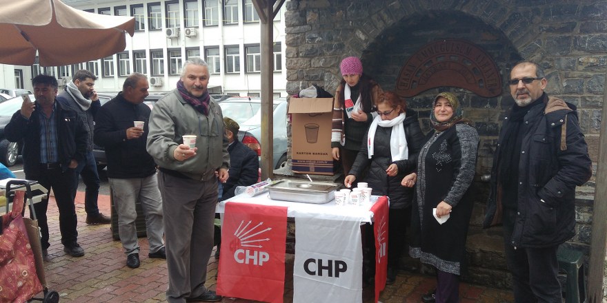 CHP Seydişehir’de sıcak çorba ikramında bulundu