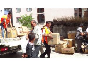 Kimse Yok Mu Derneği'nden Bulanık İlçesine Yardım