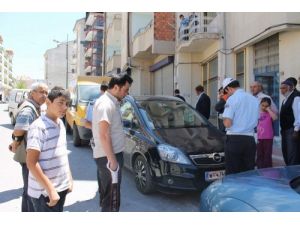 Zincirleme Trafik Kazası Maddi Hasara Yol Açtı