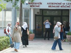 Başörtüsü avcısı Prof'un cezası onandı