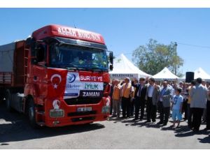 Gaziantep’ten Suriye’ye, İnsani Yardım Malzemesi Taşıyan 26 Tır Yola Çıktı