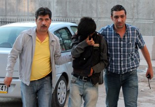 Sigara çalan engelli hırsız yakalandı