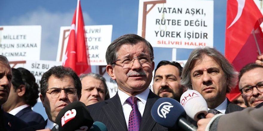 Parti Kuracağı konuşulan Ahmet Davutoğlu: Karamsarlık yaygınlaşıyor