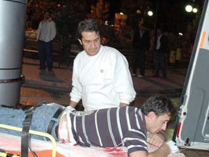 Sarkıntılık ettiği iddiasıyla komşusunu bıçakla yaraladı