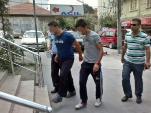 Tren Hattından Kablo Çaldıkları İddia Edilen 2 Kişi Tutuklandı