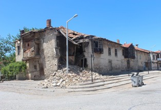 Beyşehir'de tarih yok oluyor