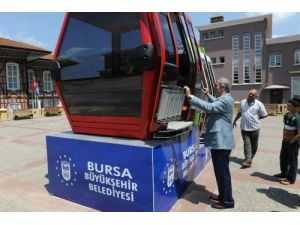 Teleferiğin Yeni Kabinleri Meydanda Görücüye Çıktı
