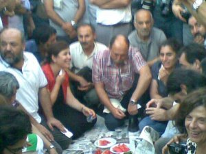 BDP'liler İhsan Eliaçık'ın iftarında