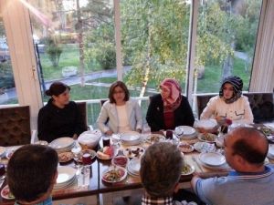 Bakan Fatma Şahin Aksaray’da Belediye Başkanı Palta'ya Misafir Oldu