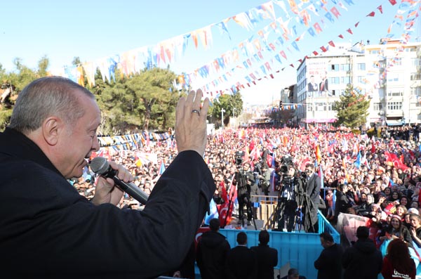 Salda Gölü kıyısına Millet Bahçesi yapacağız