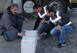 12 bin paket kaçak sigara ele geçirildi