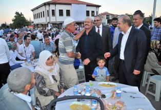 AK Parti'den Akşehir'de iftar