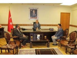 Vali Erol, Kur'an Okumada Türkiye Birincisi Olan İmamı Ödüllendirdi