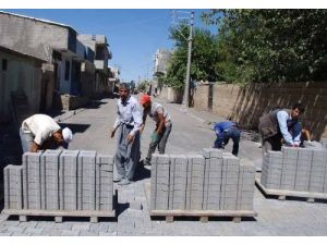 Viranşehir'de Yol Yapım Çalışmaları Sürüyor