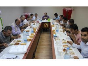 Aktif Gazeteciler İftarda Buluştu
